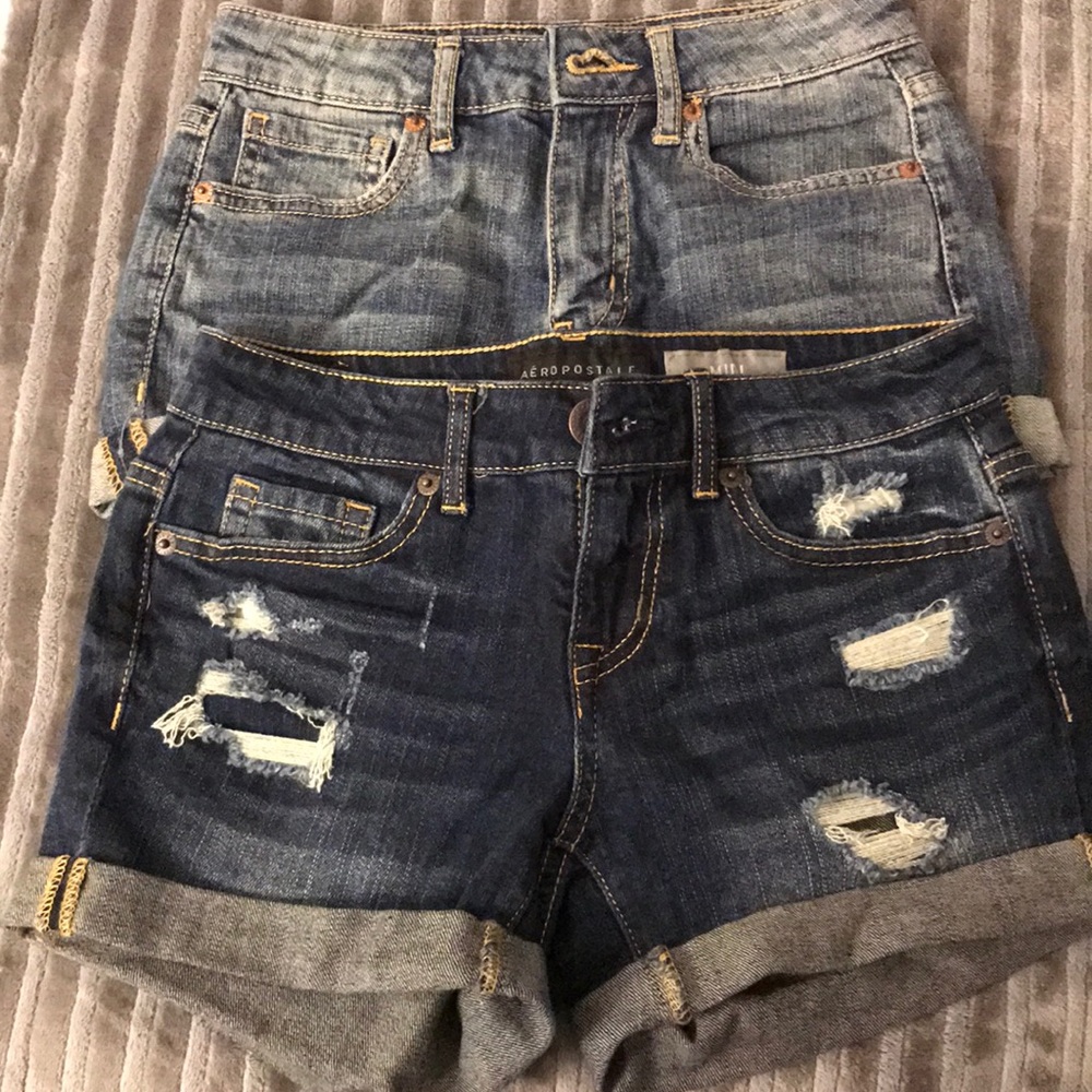 high waisted denim shorts (ripped)
